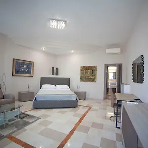 Guest house Imhome - Cadorna House, Milan